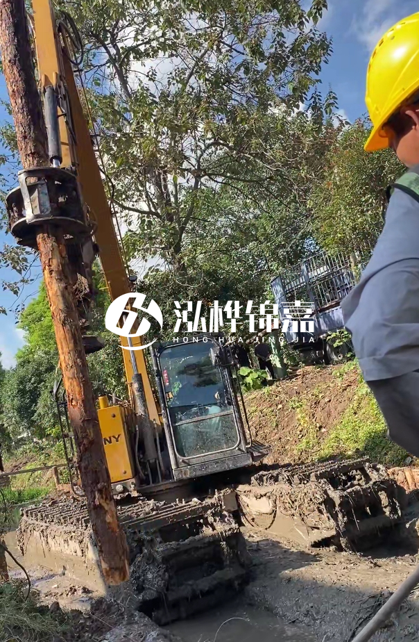 景德鎮(zhèn)河道清淤專業(yè)施工-狹窄河道挖機清理河道的方法？